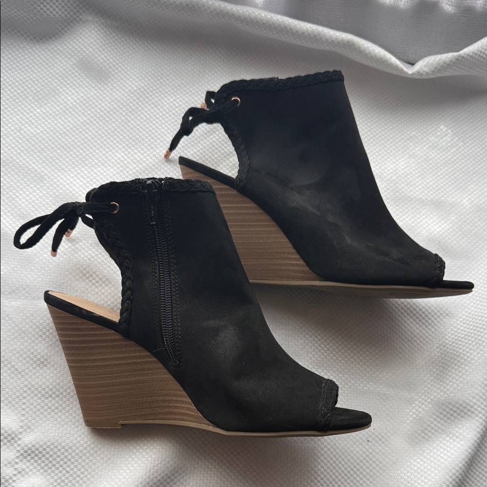 Black Lauren Conrad Women's Peep-Toe Booties - Size 7.5